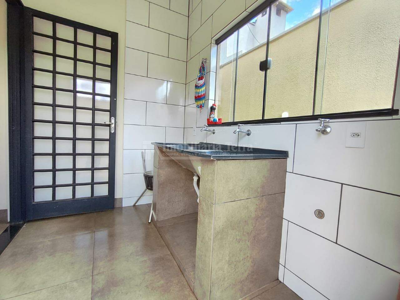 Casa com 3 quartos sendo 1 suíte no Jardim Cristhais em Dourados/MS — foto 14