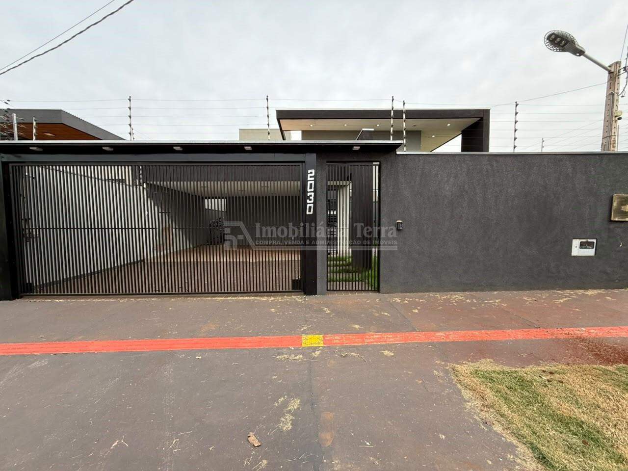 Casa com 3 quartos sendo 1 suíte no Alto da Boa Vista em Dourados/MS — foto 1