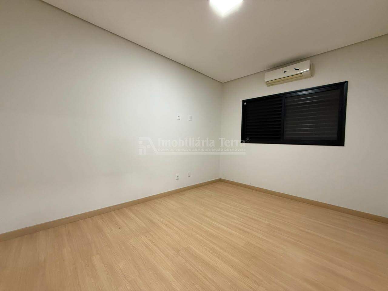 Casa com 3 quartos sendo 1 suíte no Alto da Boa Vista em Dourados/MS — foto 8