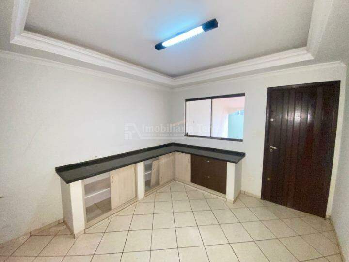 Casa com 5 quartos sendo 1 suíte no Vila São Francisco em Dourados/MS — foto 4