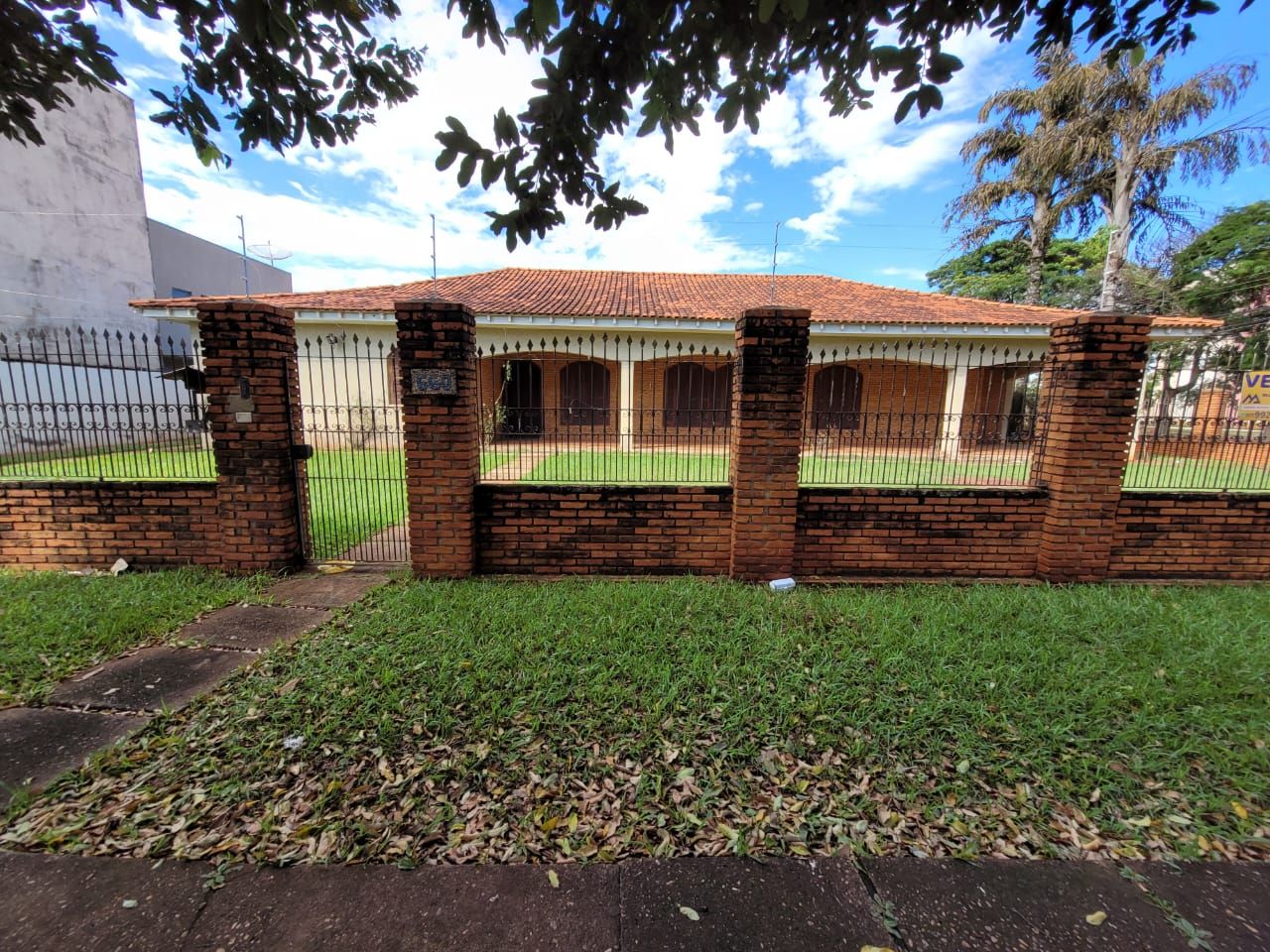 Casa com 6 quartos sendo 2 suítes no Jardim Maringá em Dourados/MS — foto 3