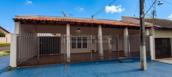 Casa com 2 quartos no BNH III Plano em Dourados/MS