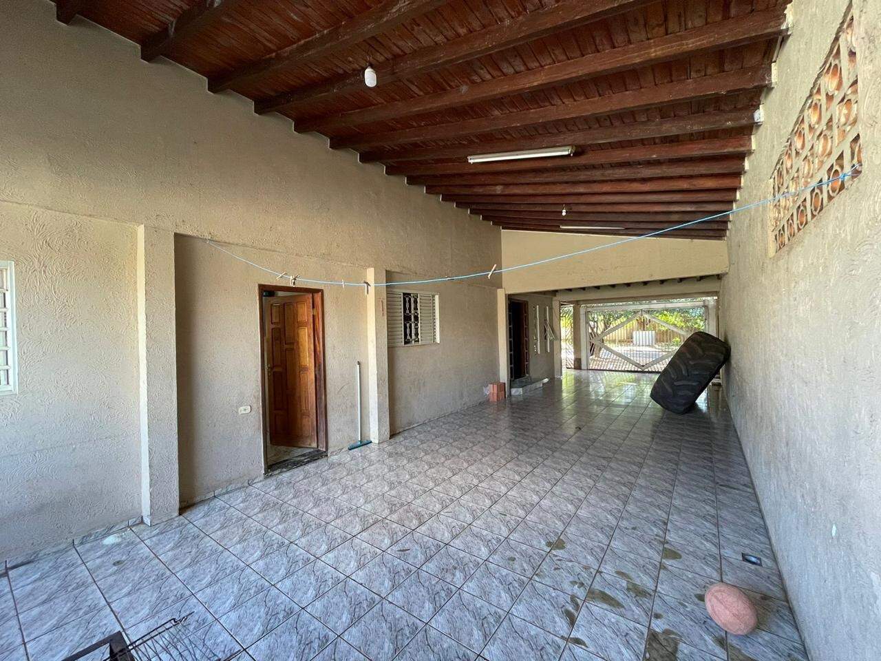 Casa com 4 quartos sendo 1 suíte no Jardim São Pedro em Dourados/MS — foto 3