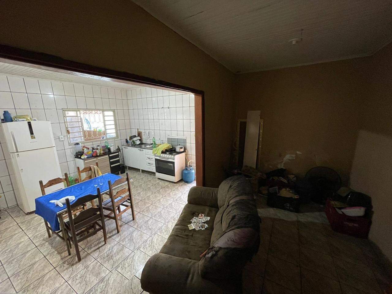 Casa com 4 quartos sendo 1 suíte no Jardim São Pedro em Dourados/MS — foto 4