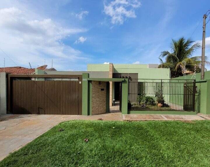 Casa com 3 quartos sendo 1 suíte no Jardim Tropical em Dourados/MS — foto 1