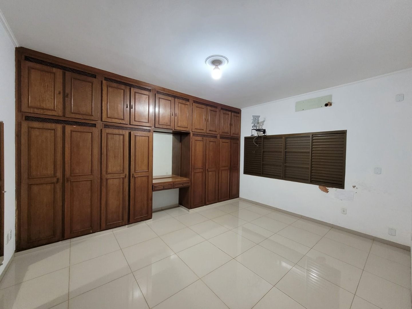 Casa com 4 quartos sendo 1 suíte no Jardim América em Dourados/MS — foto 10