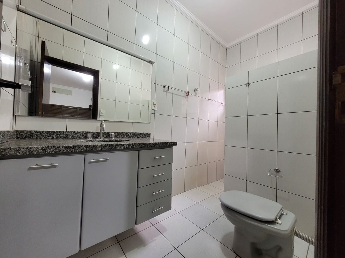 Casa com 4 quartos sendo 1 suíte no Jardim América em Dourados/MS — foto 12