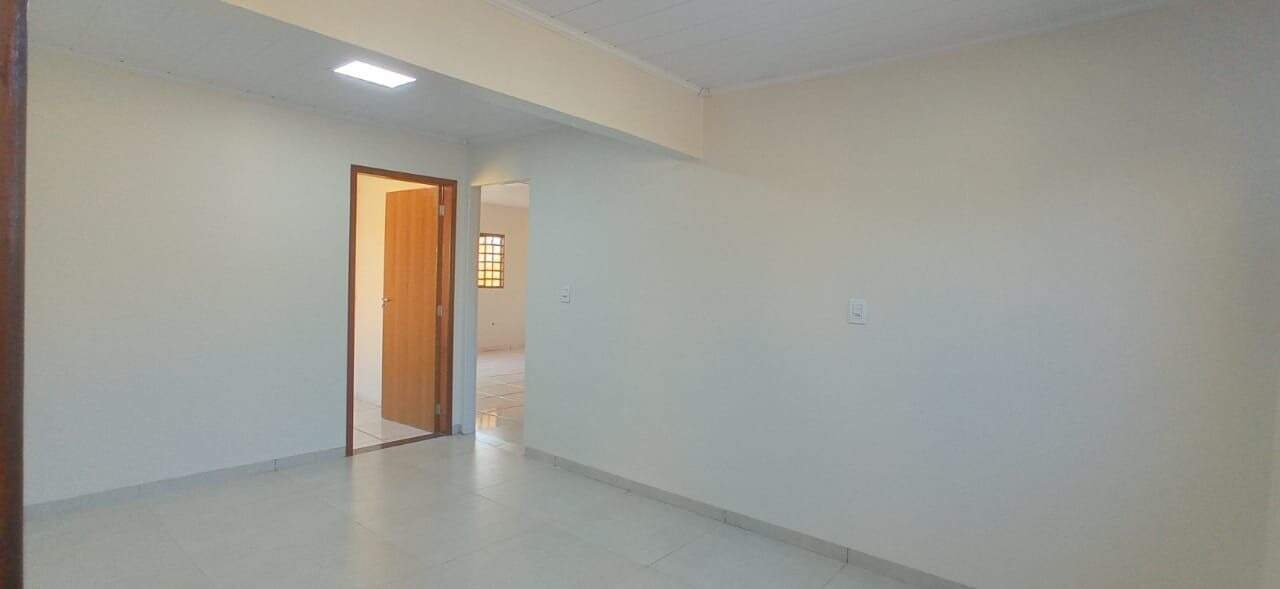 Casa no Conjunto Habitacional Terra Roxa, foto 5 de 11