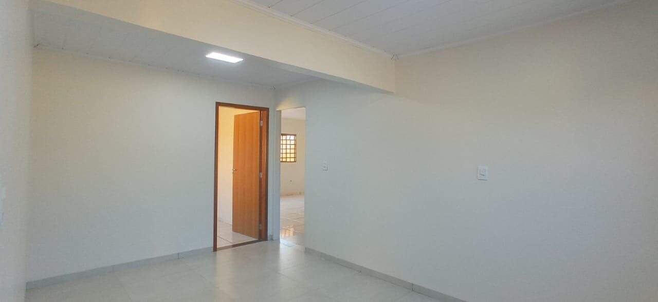 Casa no Conjunto Habitacional Terra Roxa, foto 9 de 11