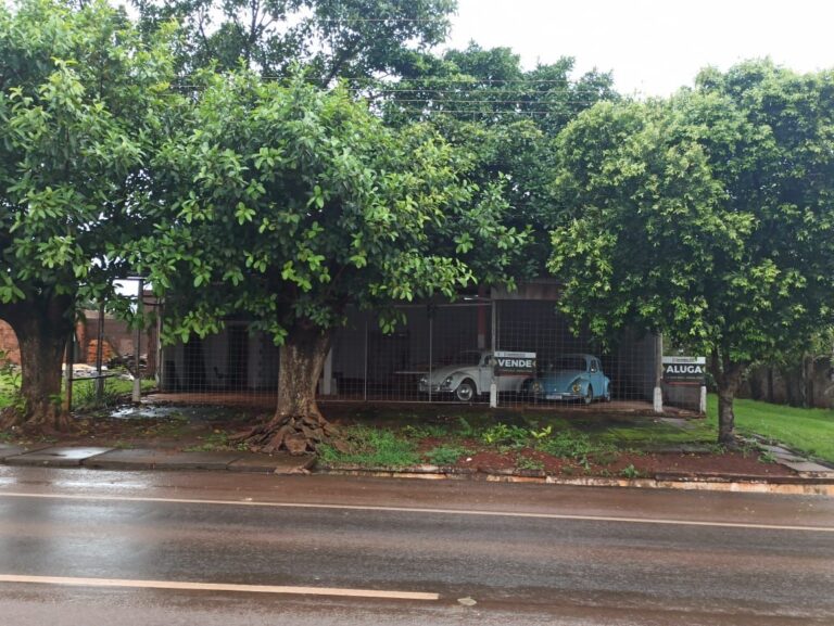 Casa com 3 quartos no Distrito Vila São Pedro em Dourados/MS