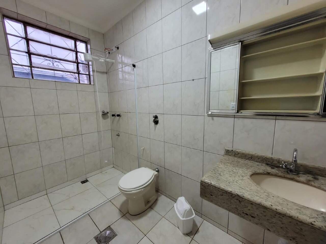 Casa com 4 quartos sendo 2 suítes no Jardim Central em Dourados/MS — foto 4