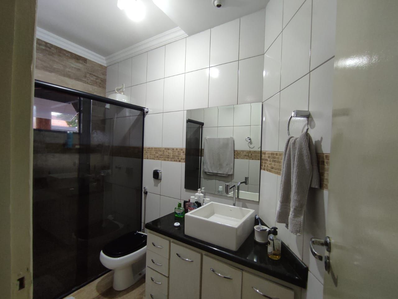Casa com 4 quartos sendo 1 suíte no BNH II Plano em Dourados/MS — foto 24