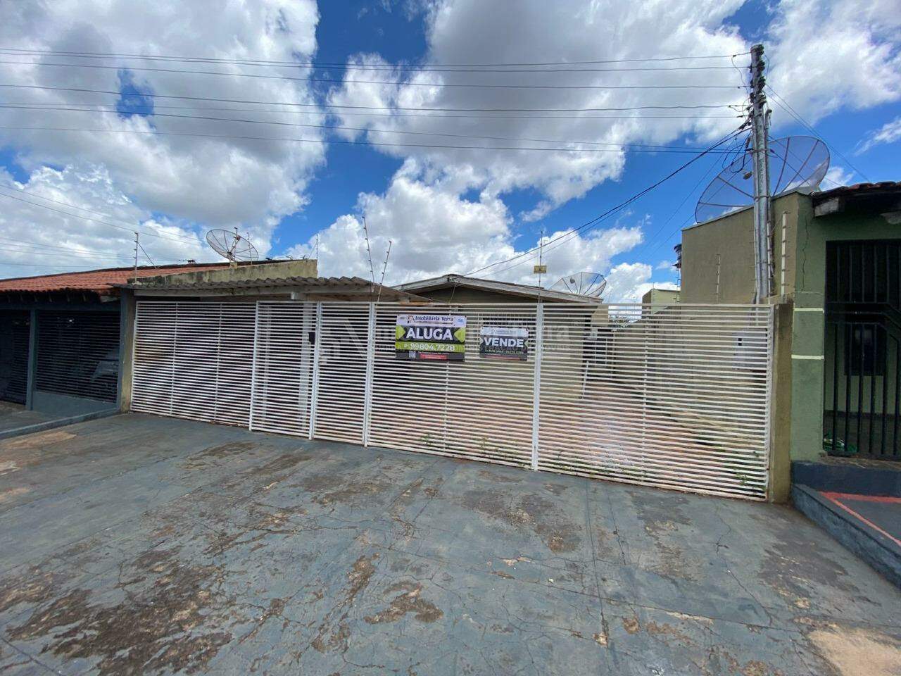 Casa com 4 quartos sendo 1 suíte no Bnh IV Plano em Dourados/MS — foto 1