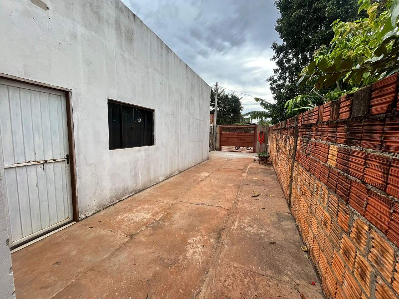 Casa com 3 quartos sendo 1 suíte no Jardim Hilda em Dourados/MS — foto 2
