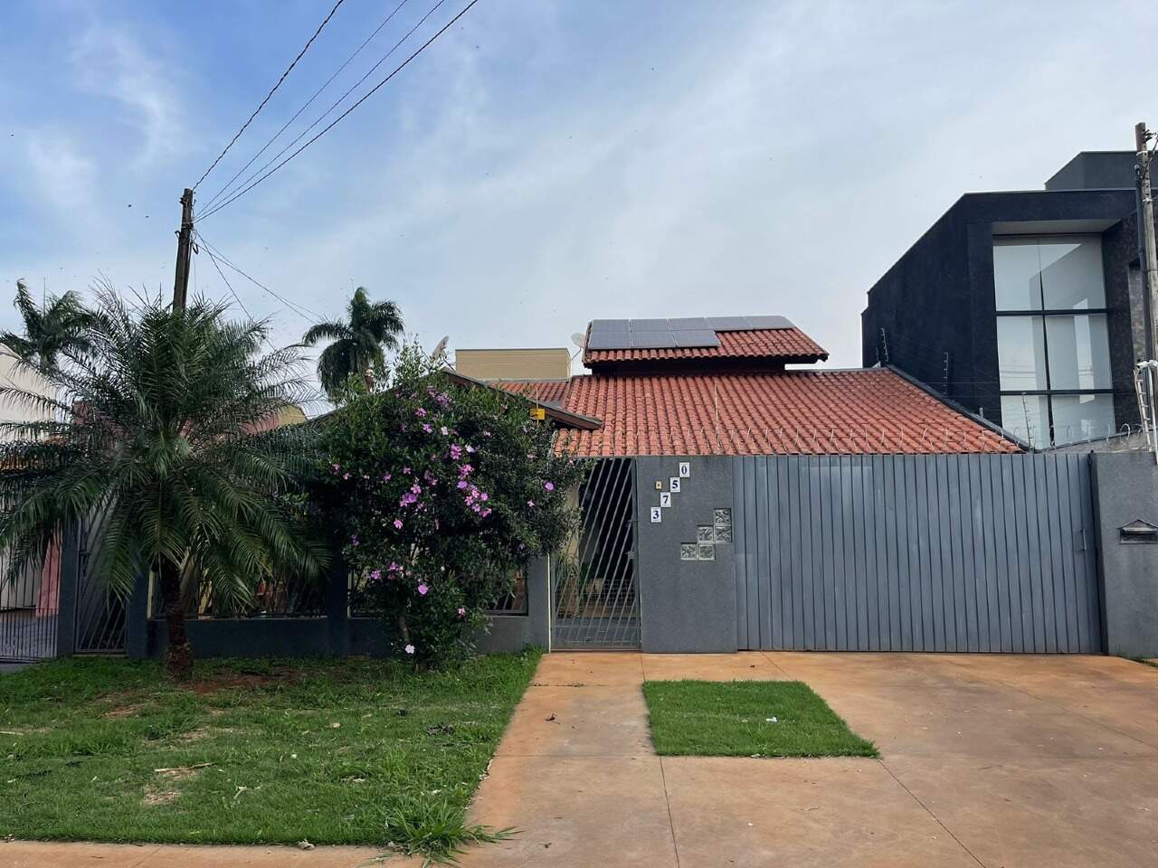 Casa com 3 quartos sendo 1 suíte no Vila Alba em Dourados/MS — foto 1
