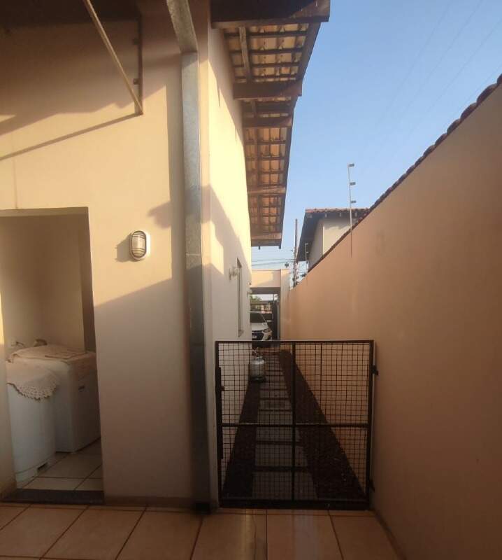 Casa com 4 quartos no Vila São Francisco em Dourados/MS — foto 11