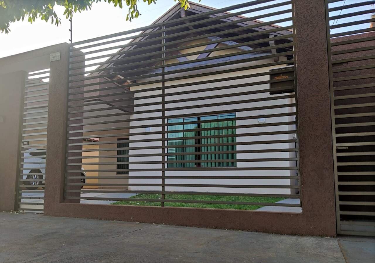 Casa com 4 quartos no Vila São Francisco em Dourados/MS — foto 2