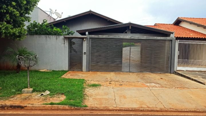 Casa com 3 quartos sendo 1 suíte no Parque Alvorada em Dourados/MS — foto 1