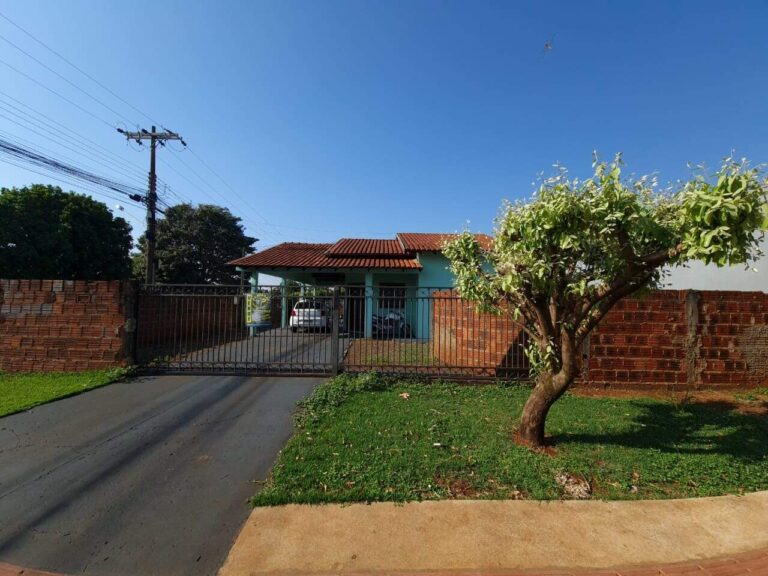 Casa com 3 quartos no Vila Almeida em Dourados/MS