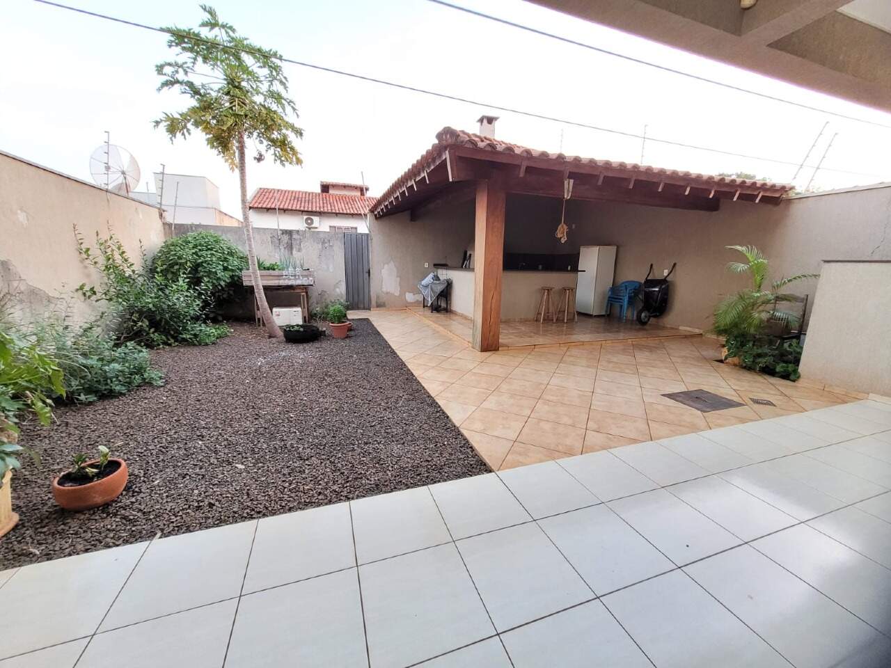 Casa com 5 quartos sendo 2 suítes no Centro em Dourados/MS — foto 7