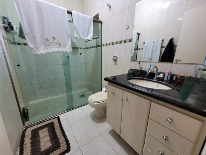Casa com 5 quartos sendo 2 suítes no Centro em Dourados/MS — foto 11