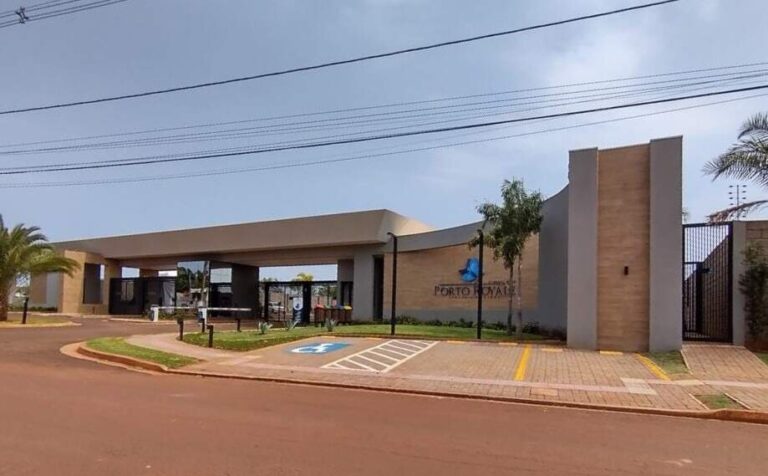 Terreno/Lote no Porto Royale em Sidrolândia/MS