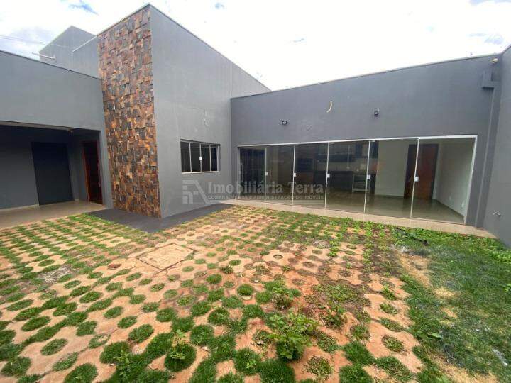 Casa com 3 quartos sendo 1 suíte no BNH II Plano em Dourados/MS — foto 3