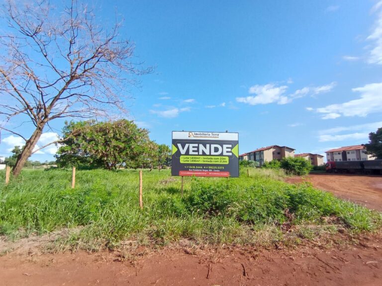 Terreno/Lote no Chácaras Trevo em Dourados/MS