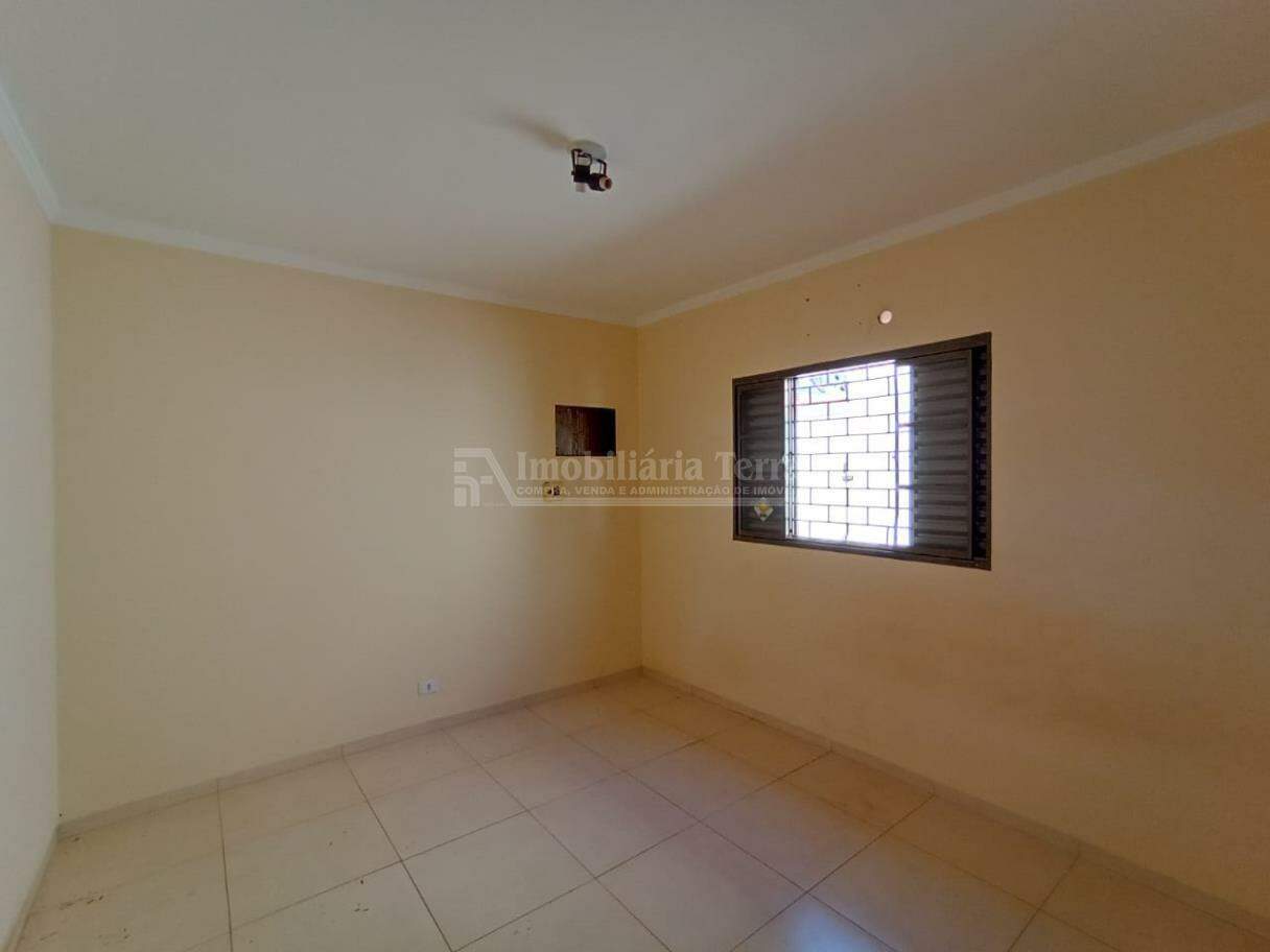 Casa com 3 quartos sendo 1 suíte no Jardim Maracanã em Dourados/MS — foto 8