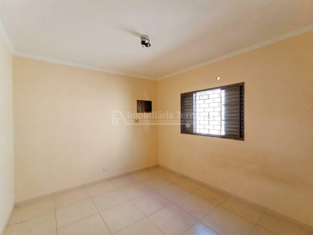 Casa com 3 quartos sendo 1 suíte no Jardim Maracanã em Dourados/MS — foto 9
