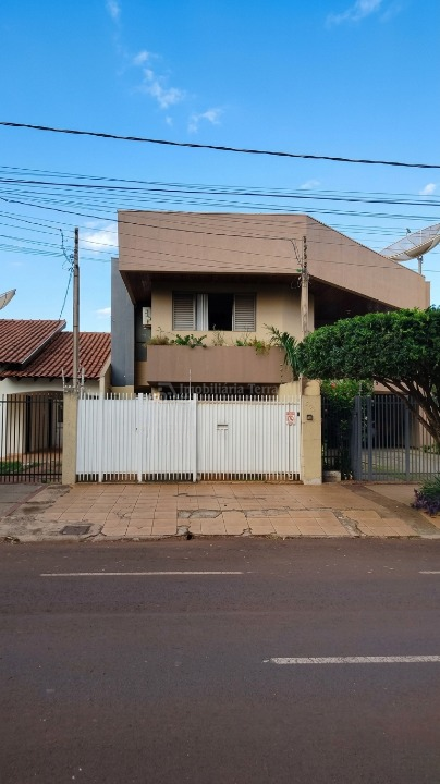Casa com 6 quartos sendo 2 suítes no Jardim América em Dourados/MS — foto 1