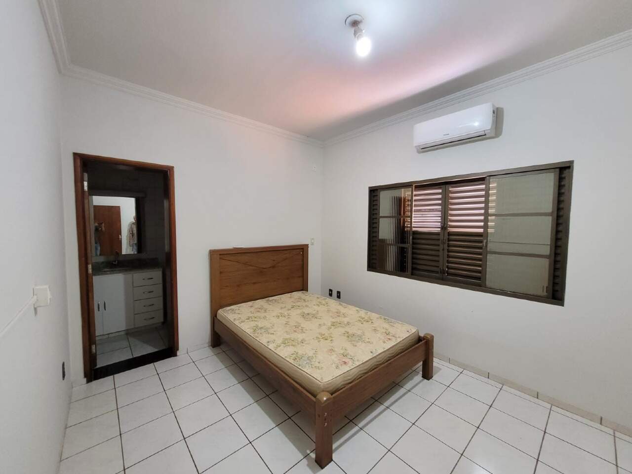 Casa com 7 quartos sendo 3 suítes no Vila Planalto em Dourados/MS — foto 14