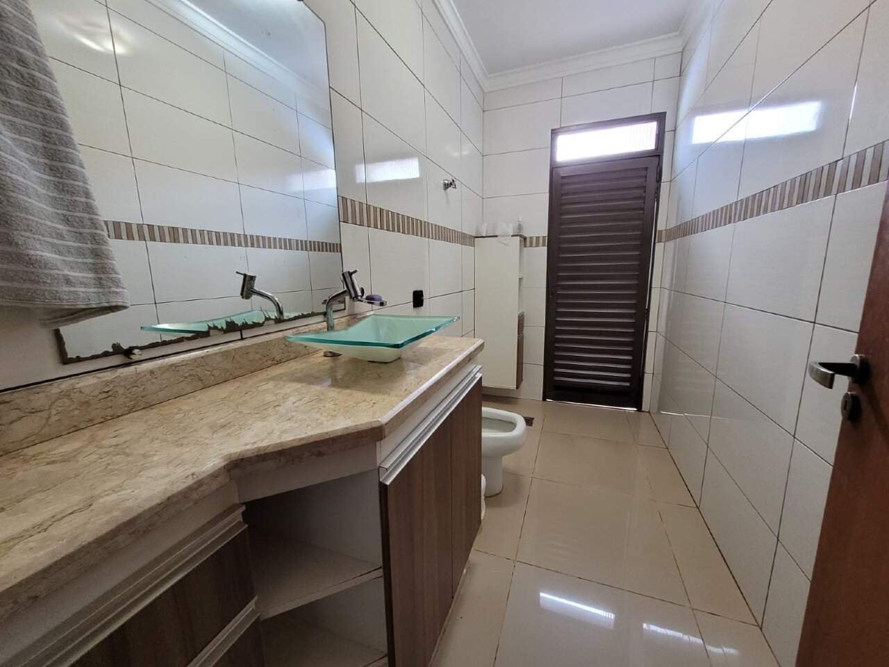 Casa com 7 quartos sendo 3 suítes no Vila Planalto em Dourados/MS — foto 20