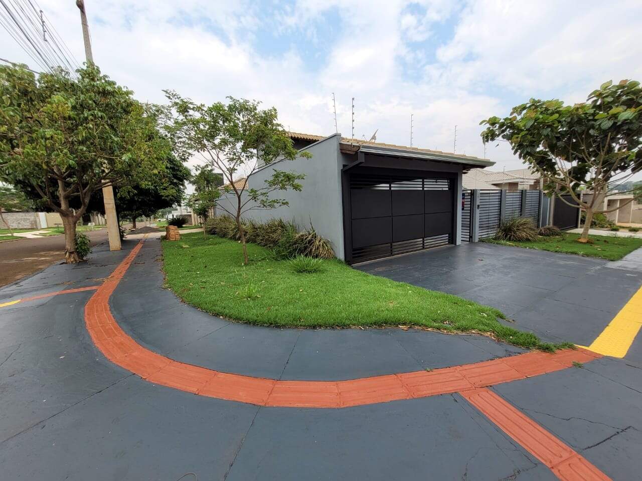 Casa com 3 quartos sendo 1 suíte no Alto das Paineiras em Dourados/MS — foto 2