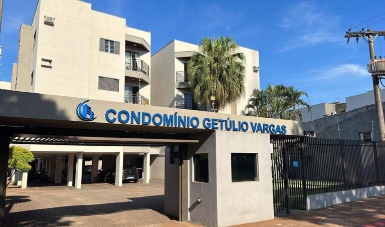 Apartamento com 3 quartos no BNH III Plano em Dourados/MS