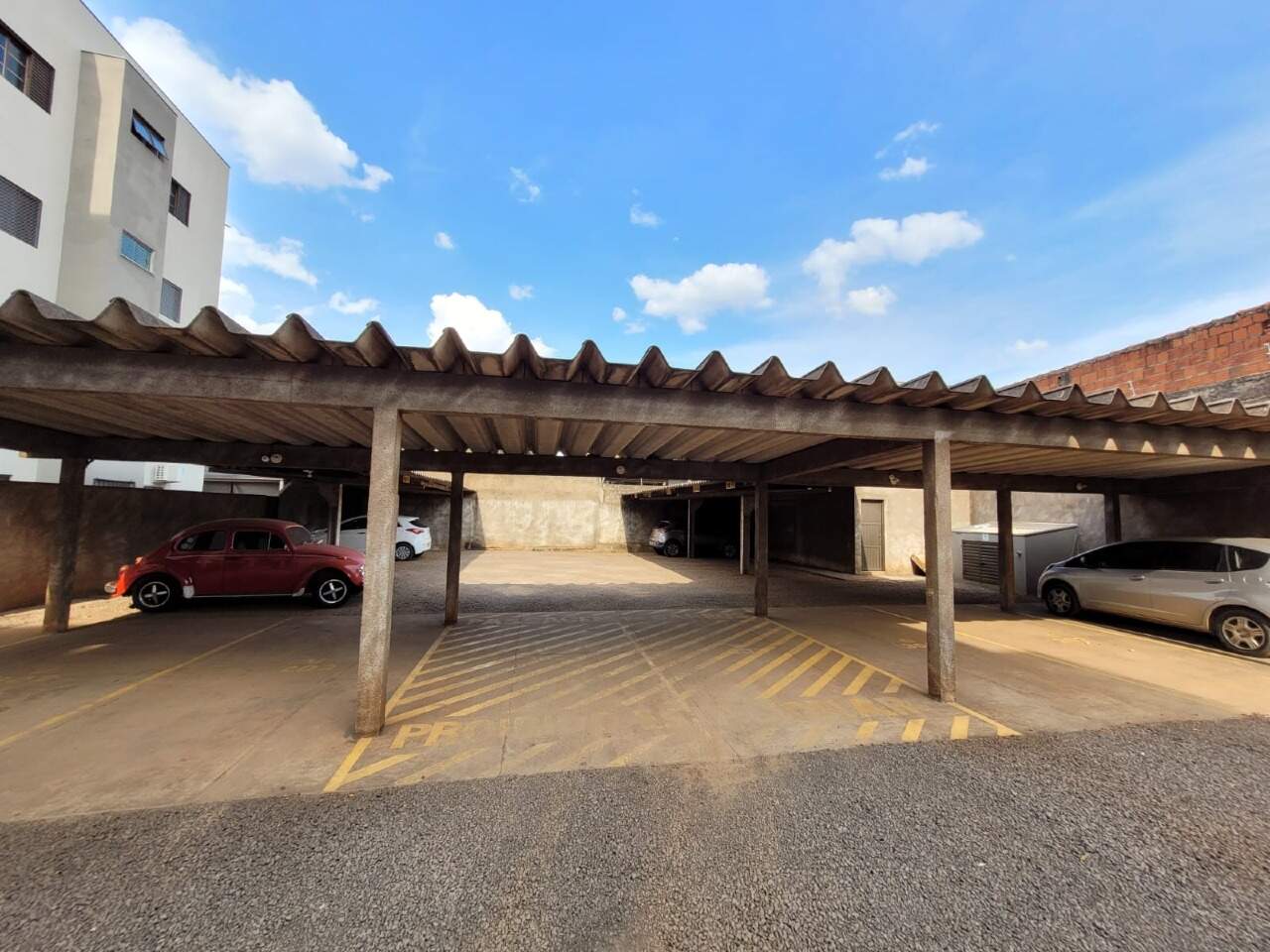 Apartamento com 3 quartos sendo 1 suíte no BNH III Plano em Dourados/MS — foto 8