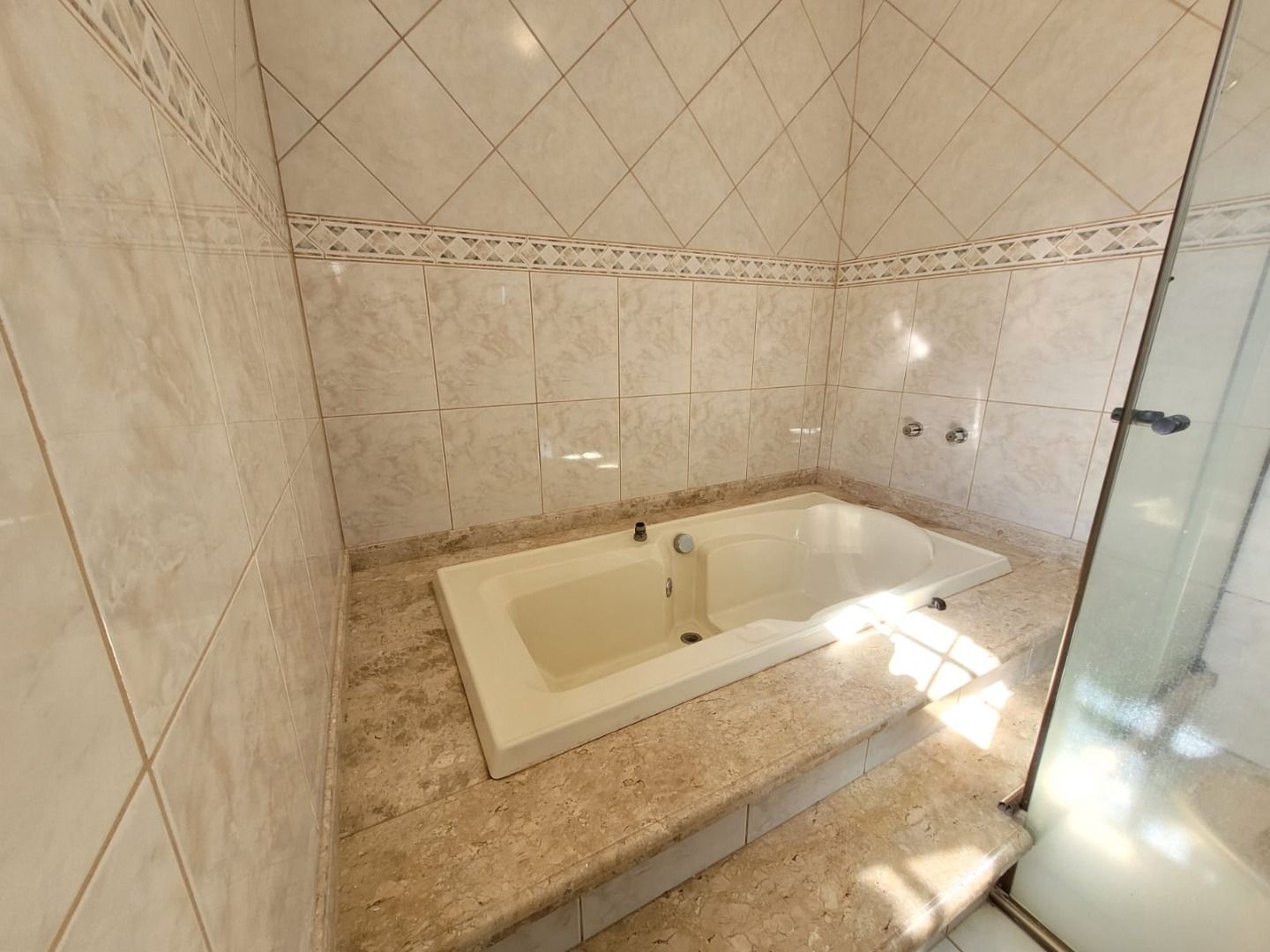Casa com 5 quartos sendo 3 suítes no Vila Progresso em Dourados/MS — foto 22