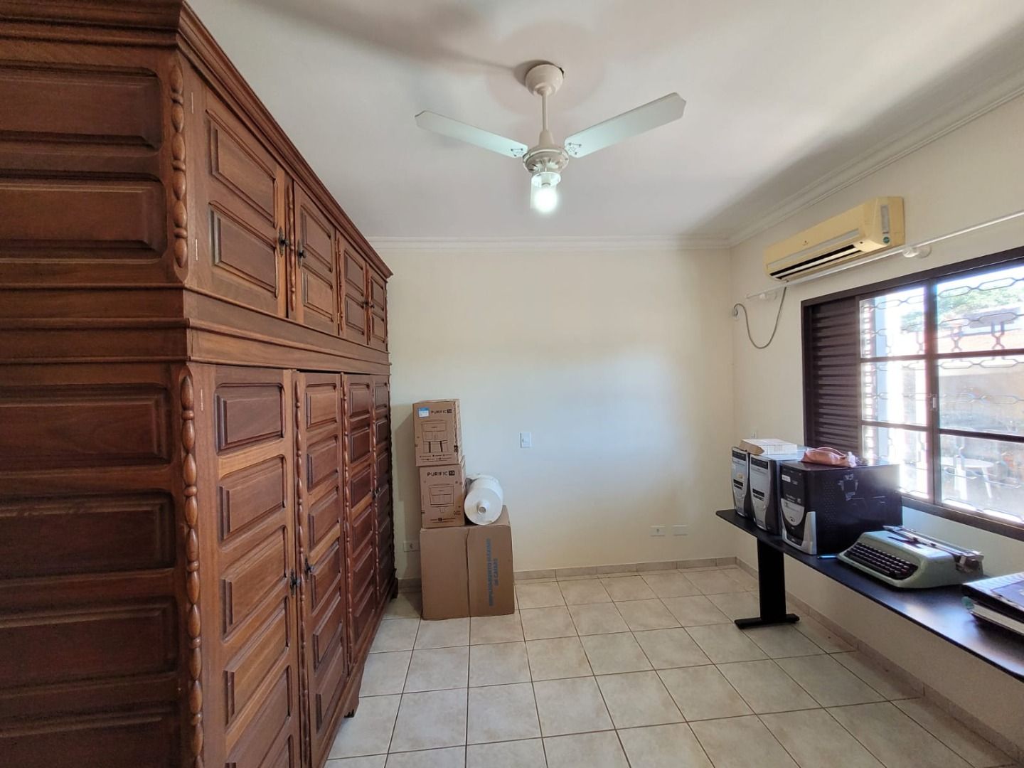 Casa com 5 quartos sendo 3 suítes no Vila Progresso em Dourados/MS — foto 9