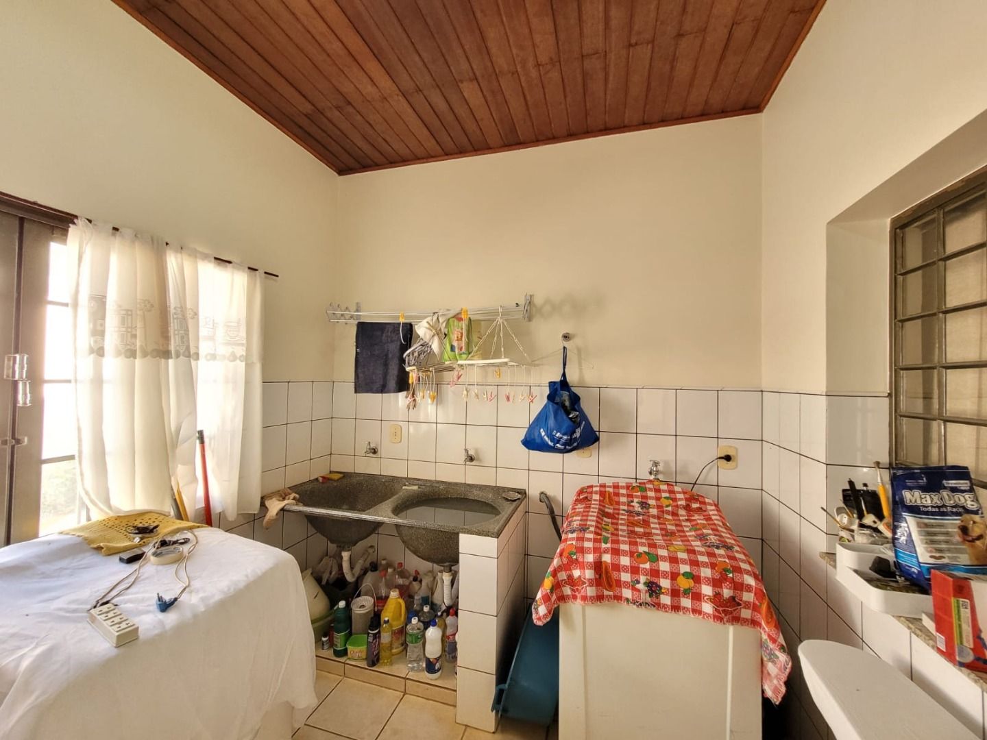 Casa com 5 quartos sendo 3 suítes no Vila Progresso em Dourados/MS — foto 13