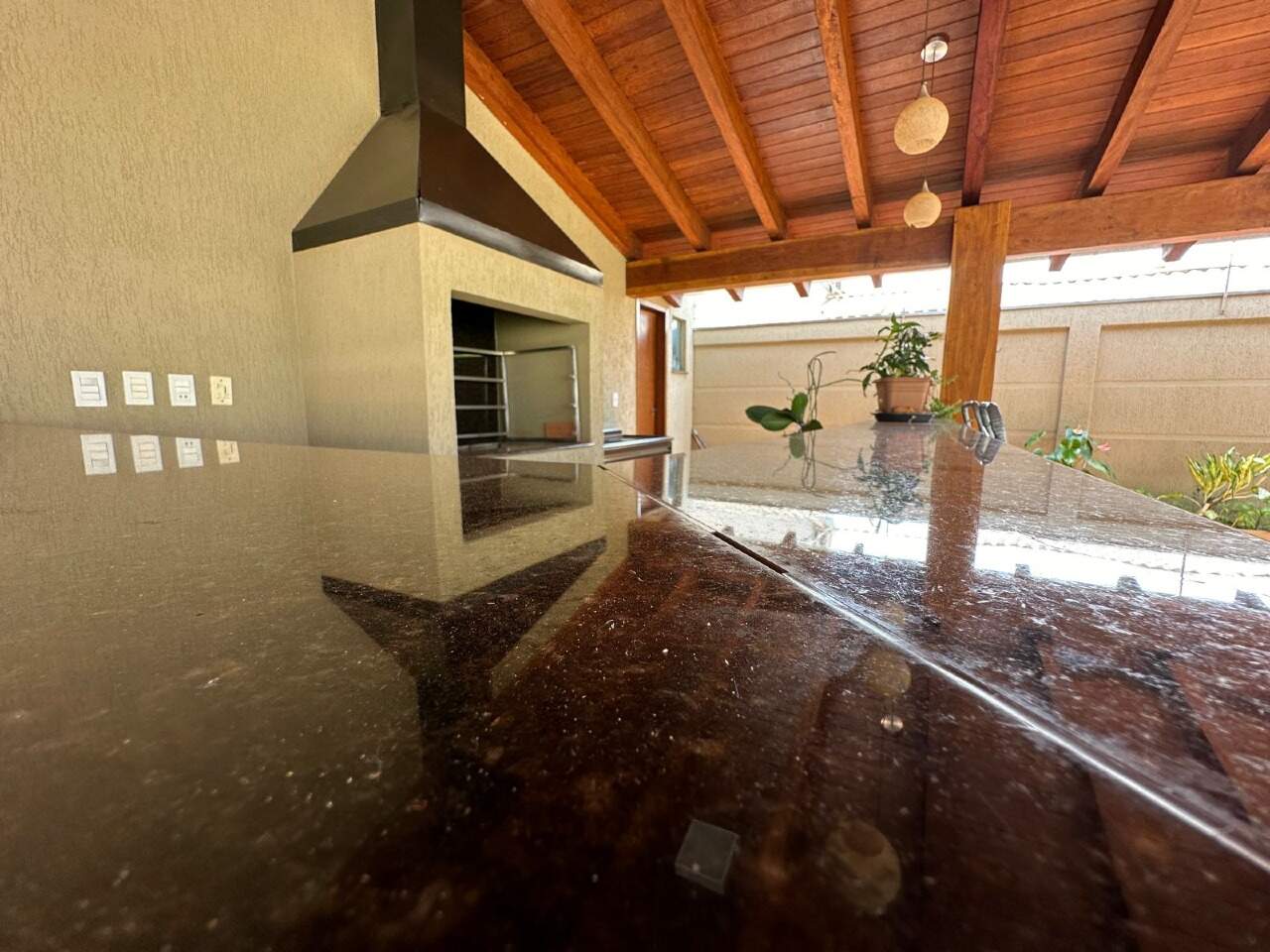 Casa com 4 quartos sendo 1 suíte no Jardim Girassol em Dourados/MS — foto 15