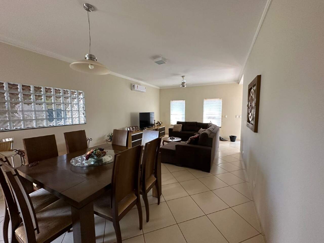Casa com 4 quartos sendo 1 suíte no Jardim Girassol em Dourados/MS — foto 4