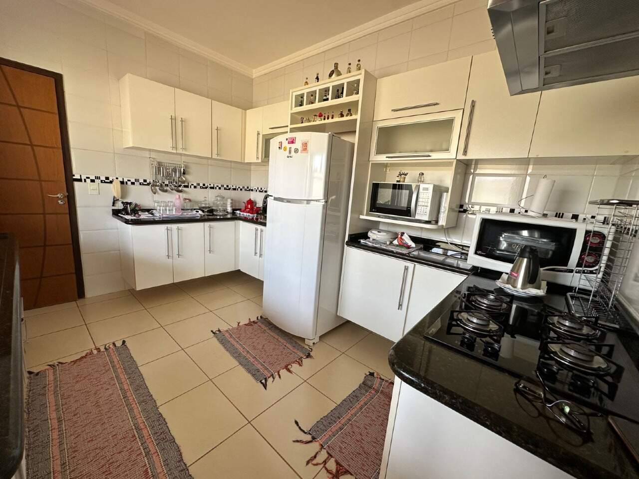 Casa com 4 quartos sendo 1 suíte no Jardim Girassol em Dourados/MS — foto 6