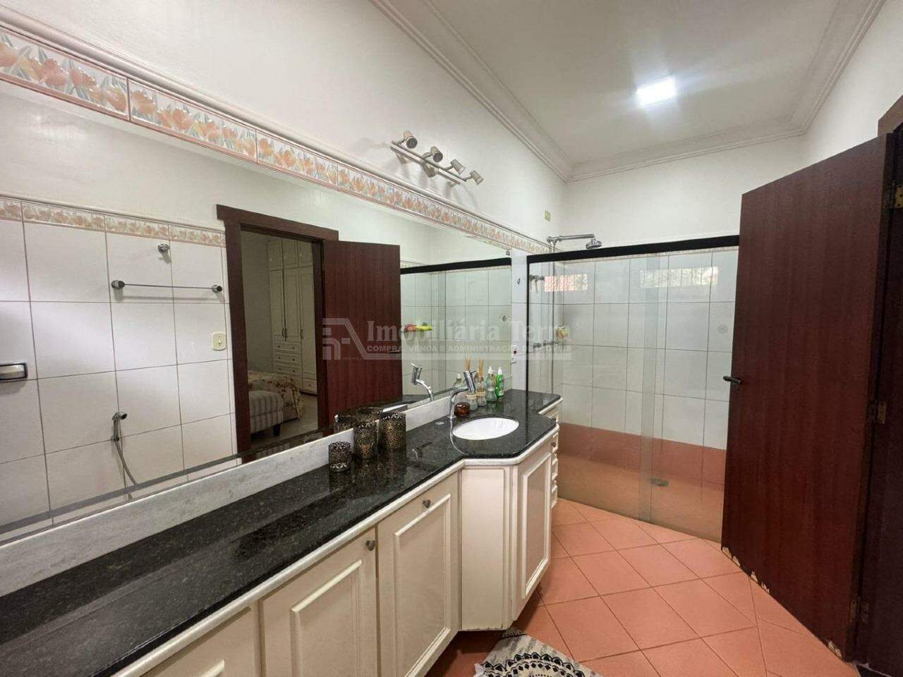 Casa com 4 quartos sendo 2 suítes no Vila Tonani I em Dourados/MS — foto 16