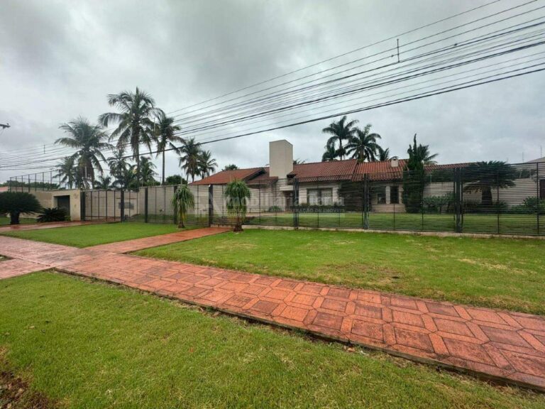Casa com 4 quartos no Vila Tonani I em Dourados/MS