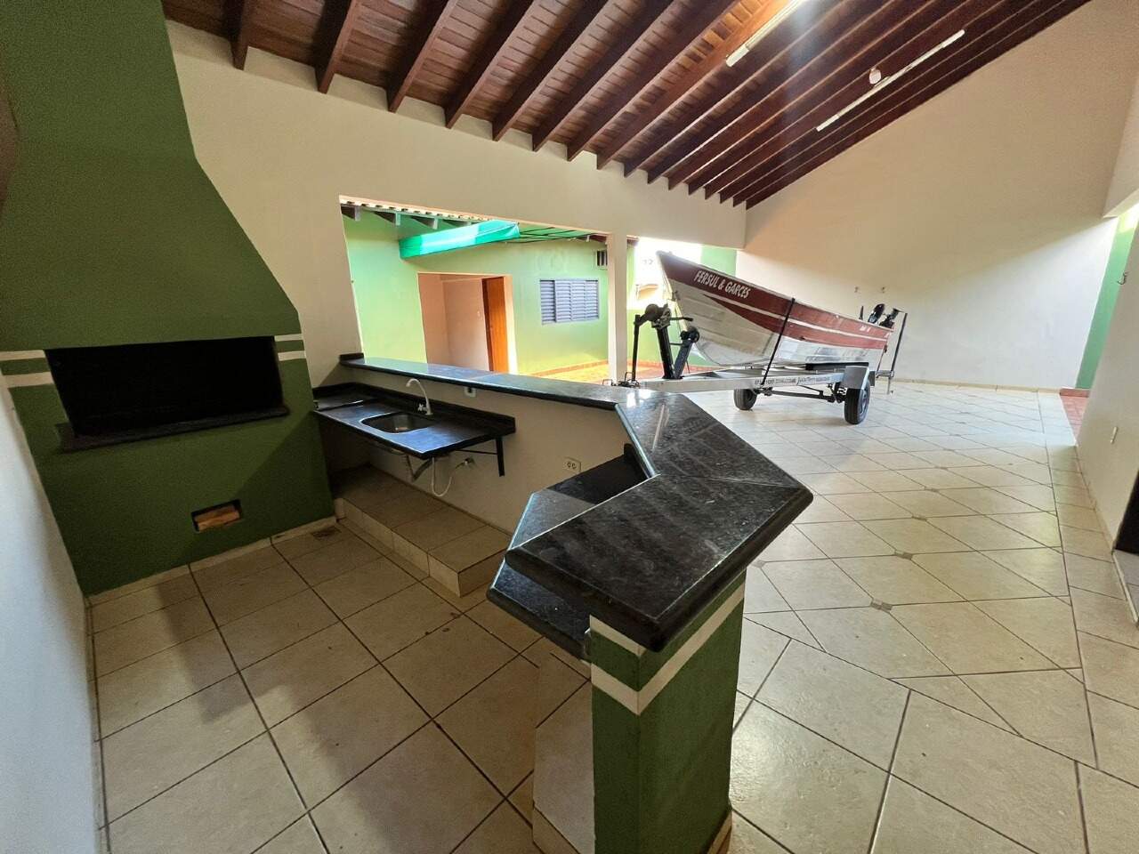 Casa com 4 quartos sendo 1 suíte no Jardim Santo André em Dourados/MS — foto 15
