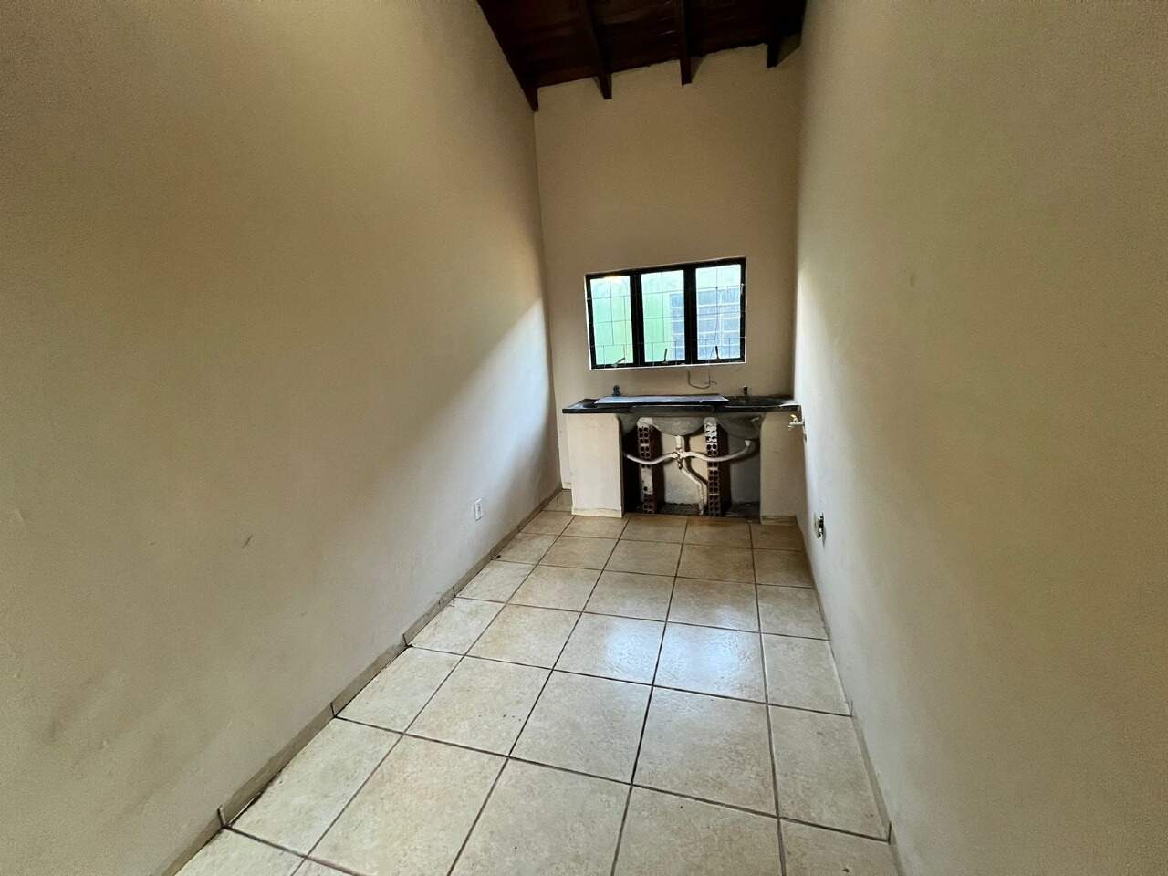 Casa com 4 quartos sendo 1 suíte no Jardim Santo André em Dourados/MS — foto 16