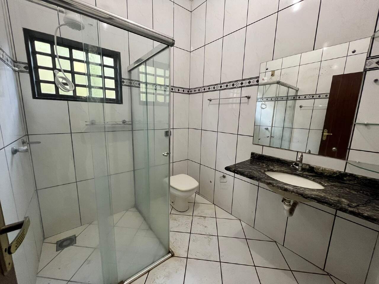 Casa com 4 quartos sendo 1 suíte no Jardim Santo André em Dourados/MS — foto 17