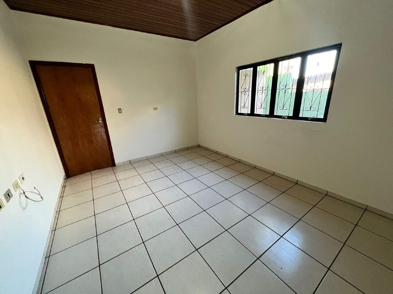 Casa com 4 quartos sendo 1 suíte no Jardim Santo André em Dourados/MS — foto 8