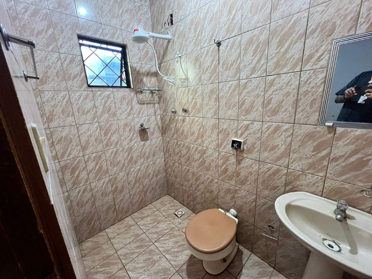 Casa com 4 quartos sendo 1 suíte no Jardim Santo André em Dourados/MS — foto 18