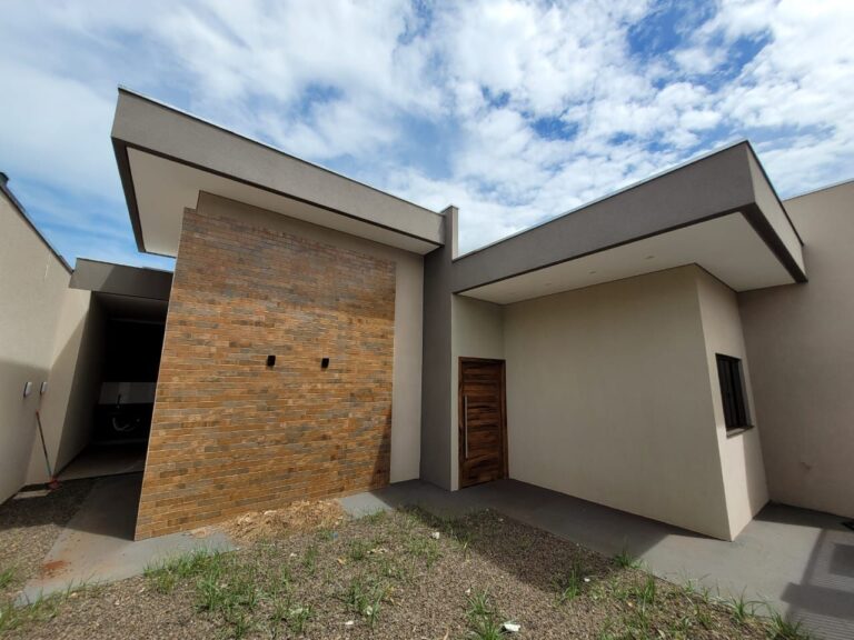Casa com 3 quartos sendo 1 suíte no Jardim Cristhais em Dourados/MS